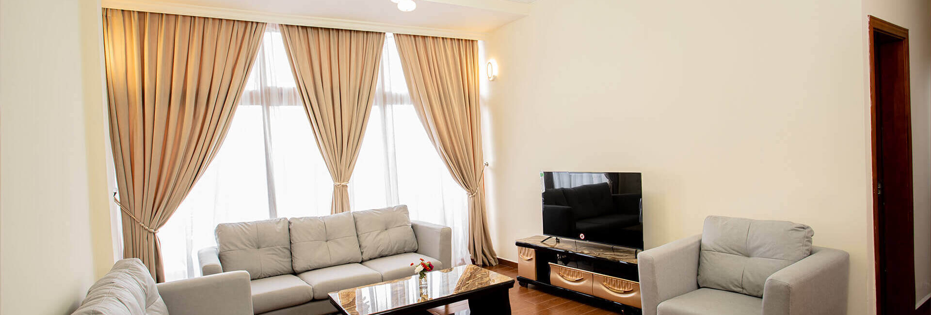 3 Bedroom Apartments